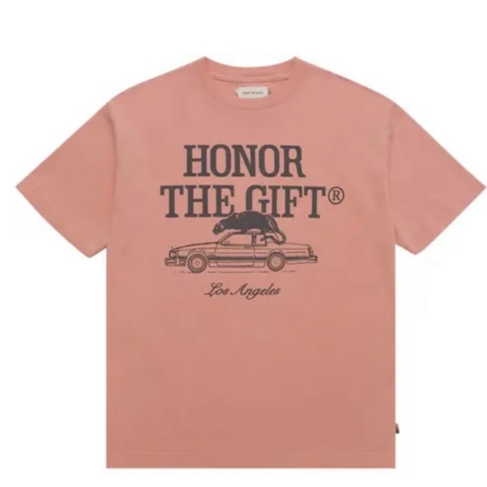 Honor The Gift Graphic T-Shirt Peach